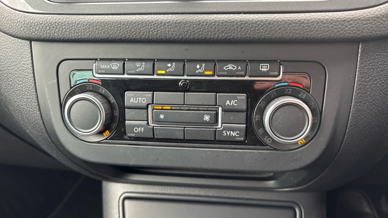 Volkswagen Tiguan 2.0 TDi BlueMotion Tech Match 5dr [2WD] Diesel Estate